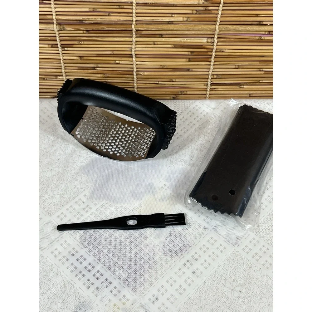Garlic Press Rocker Mincer Chopper w/ Silicone Tubular Garlic Peeler & Brush New